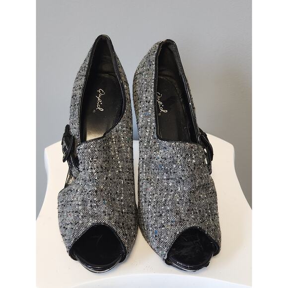NWOT Qupid Tweed Black White Peep Toe & Side High Heels 11 - Picture 1 of 7